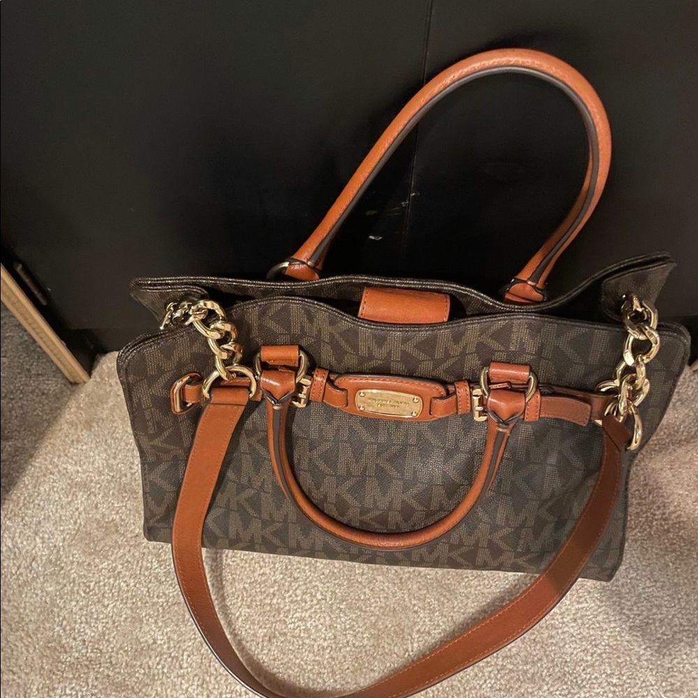 Michael Kors handbag - Picture 2 of 4